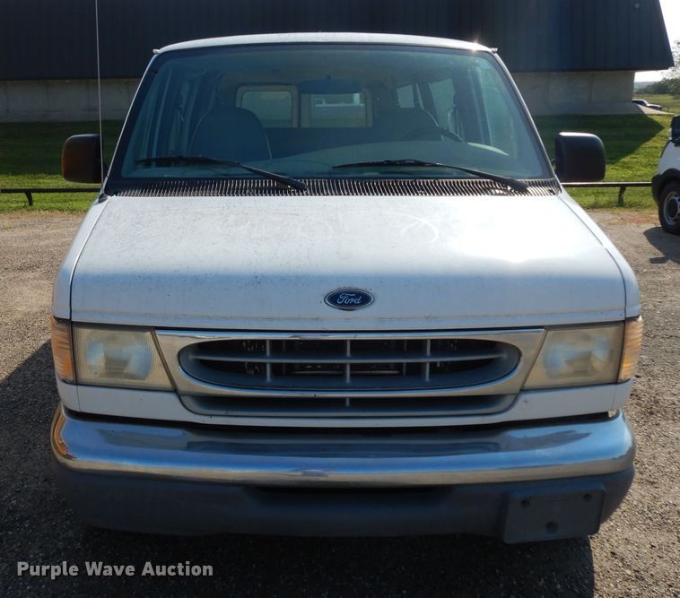 image for item GG9162 1999 Ford Econoline E150 XL van