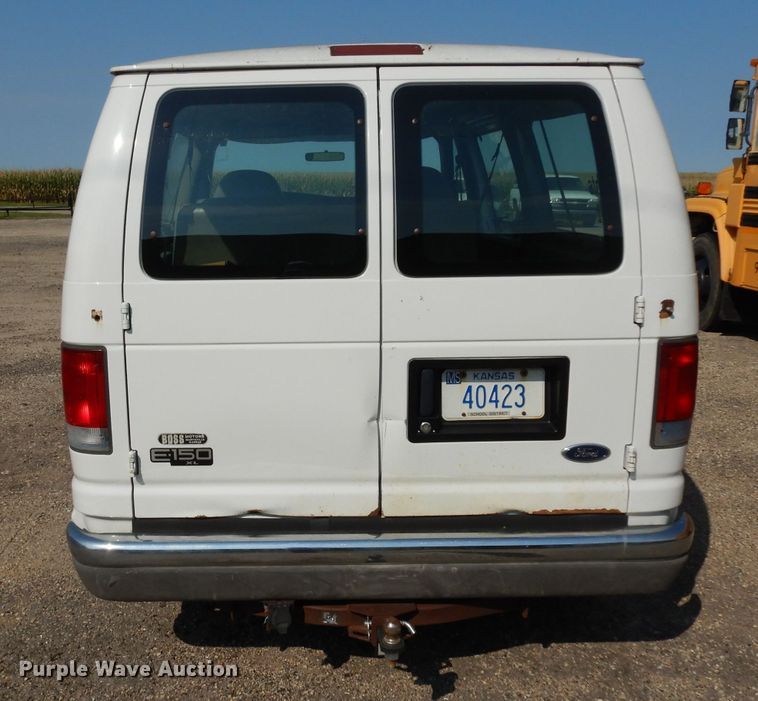 image for item GG9162 1999 Ford Econoline E150 XL van