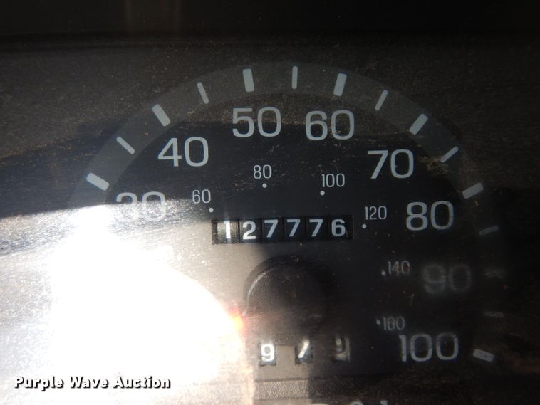 image for item GG9162 1999 Ford Econoline E150 XL van