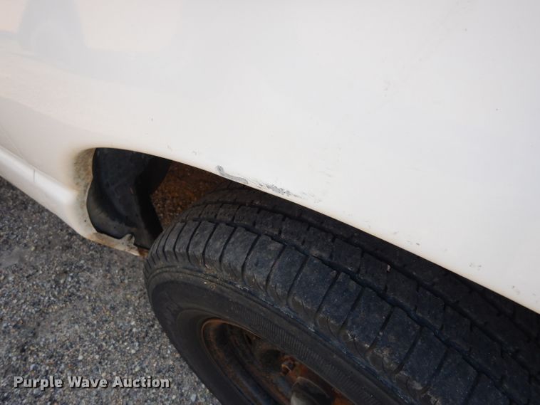 image for item GG9162 1999 Ford Econoline E150 XL van