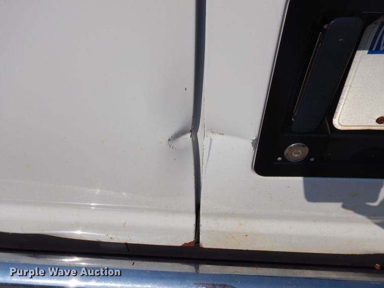 image for item GG9162 1999 Ford Econoline E150 XL van