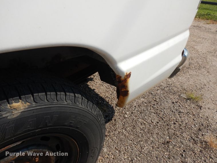 image for item GG9162 1999 Ford Econoline E150 XL van
