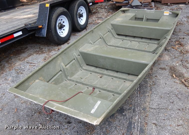 image for item GG9181 Lowe 1236 aluminum boat