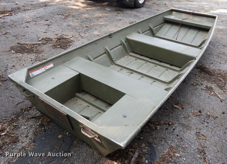 image for item GG9181 Lowe 1236 aluminum boat