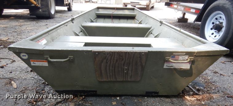 image for item GG9181 Lowe 1236 aluminum boat
