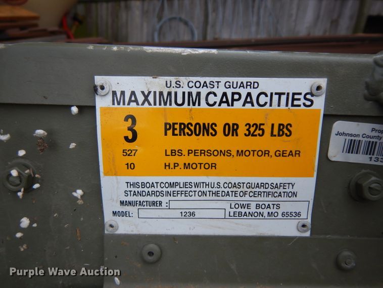 image for item GG9181 Lowe 1236 aluminum boat