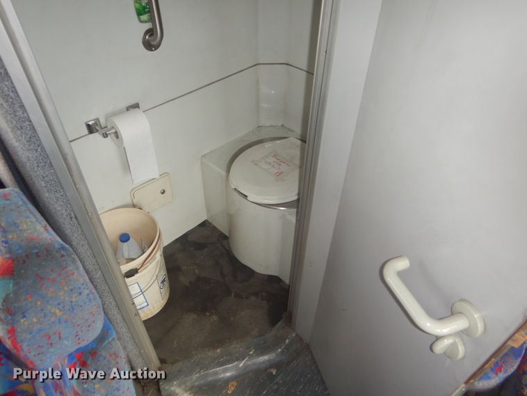 image for item GH9679 2000 Blue Bird LTC-40 coach bus