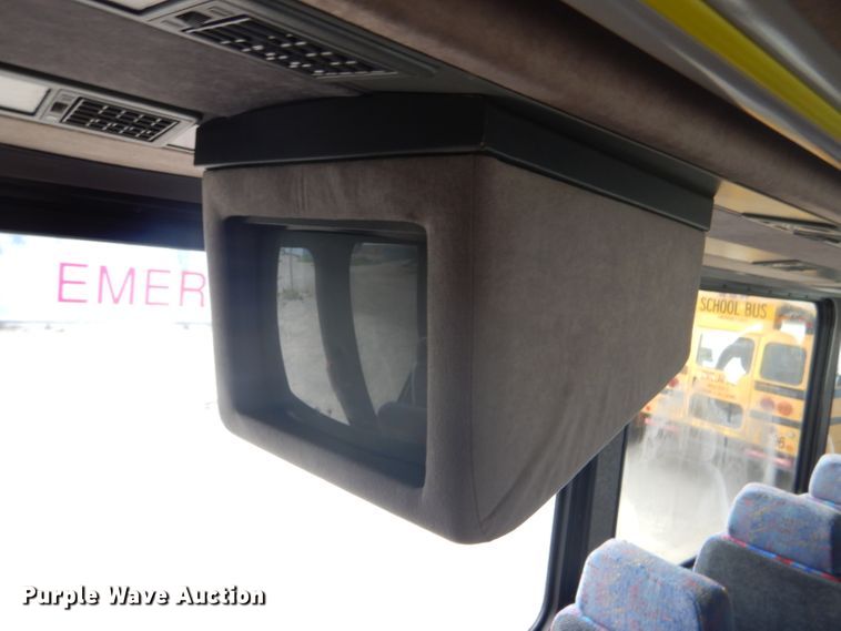 image for item GH9679 2000 Blue Bird LTC-40 coach bus