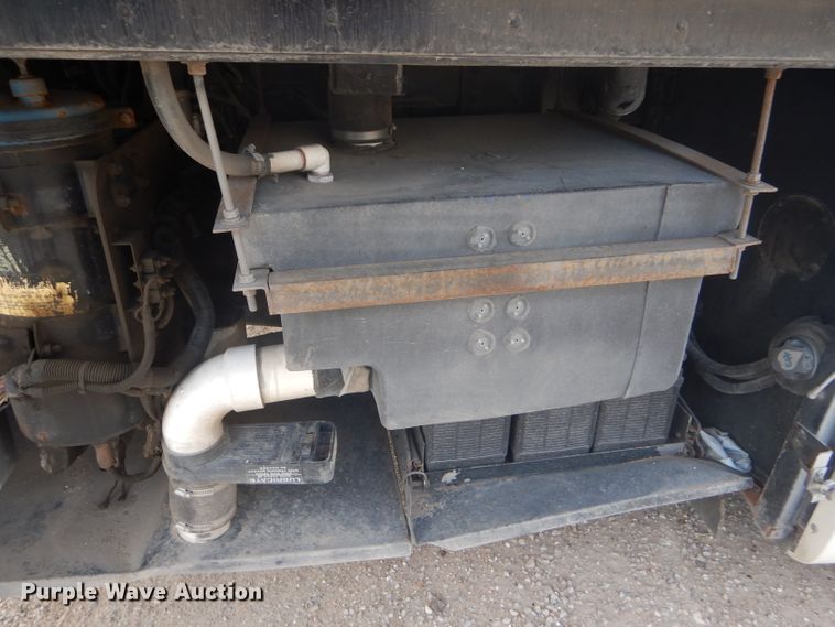 image for item GH9679 2000 Blue Bird LTC-40 coach bus