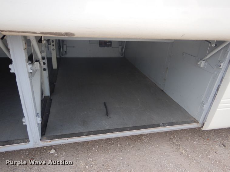 image for item GH9679 2000 Blue Bird LTC-40 coach bus