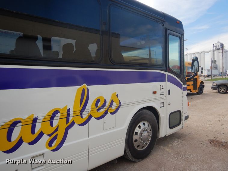 image for item GH9679 2000 Blue Bird LTC-40 coach bus