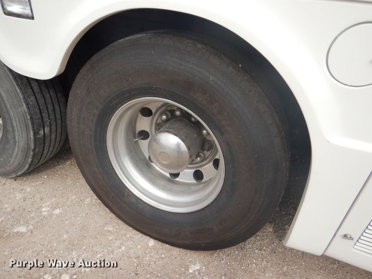 image for item GH9679 2000 Blue Bird LTC-40 coach bus