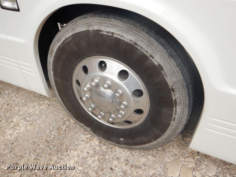 image for item GH9679 2000 Blue Bird LTC-40 coach bus