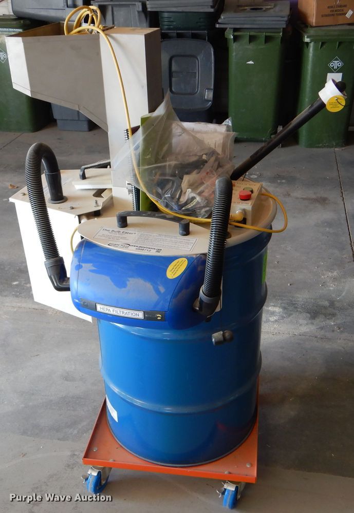 Bulb Eater fluorescent lamp crushing system in Hays, KS Item GH9712