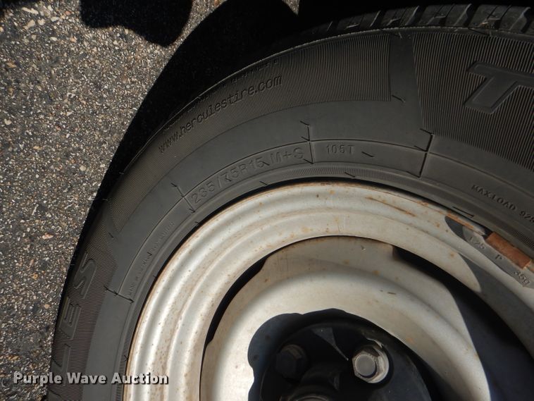 image for item GH9740 1999 Chevrolet Suburban C1500 SUV