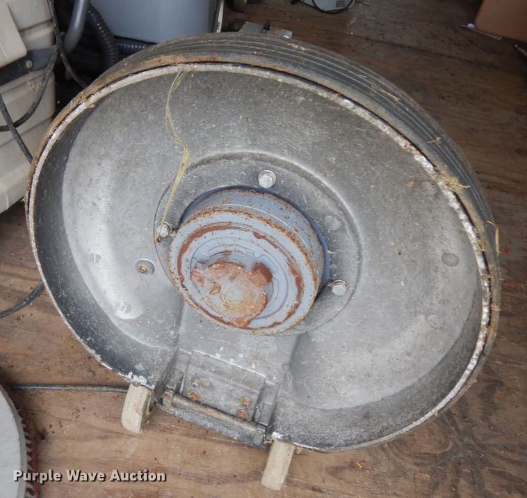 image for item GI9275 (2) Advance floor buffers