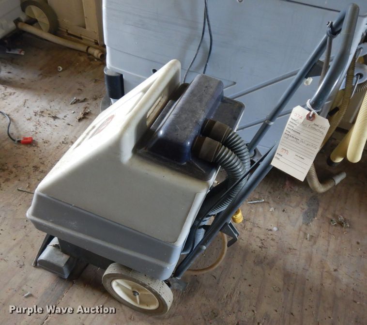 image for item GI9276 (2) Advance floor buffers