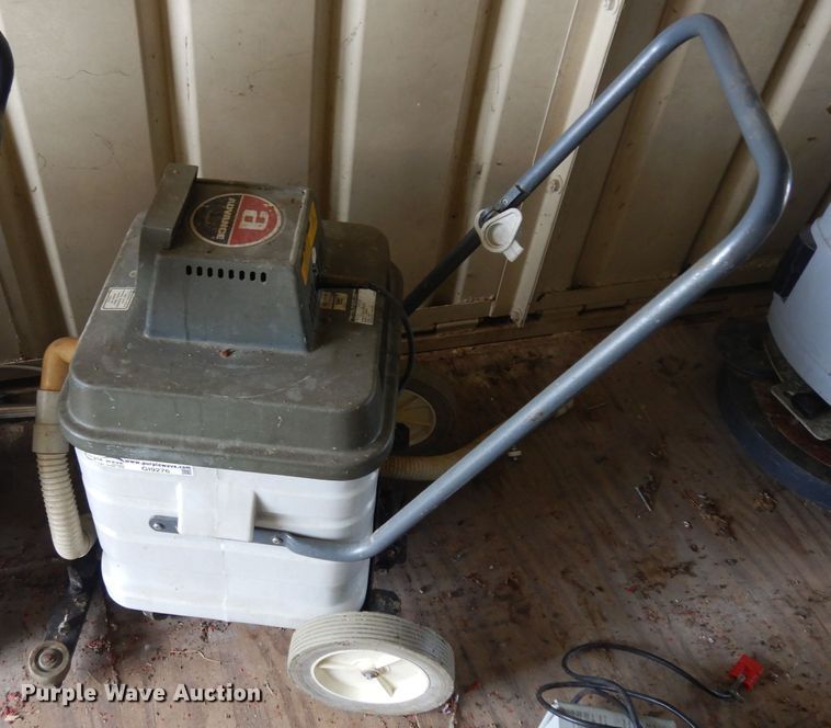 image for item GI9276 (2) Advance floor buffers