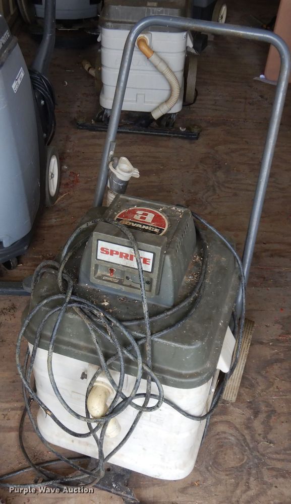 image for item GI9277 (2) Advance floor buffers