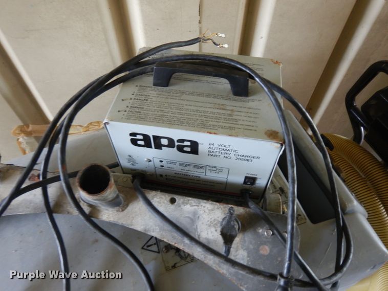 image for item GI9278 Advance BA5321 floor buffer