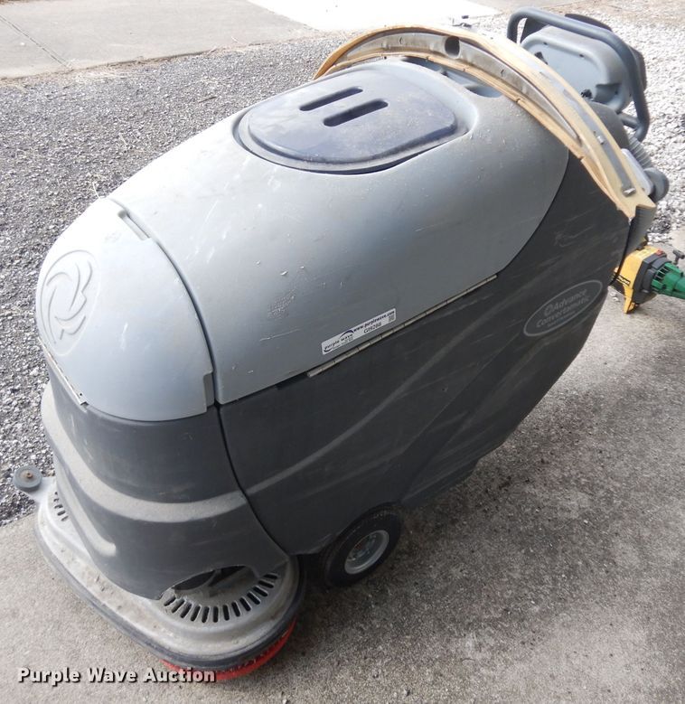 image for item GI9288 Advance floor buffer