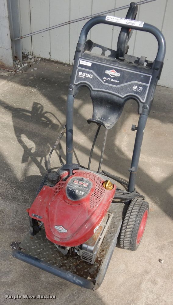 image for item GI9289 Briggs & Stratton Elite pressure washer