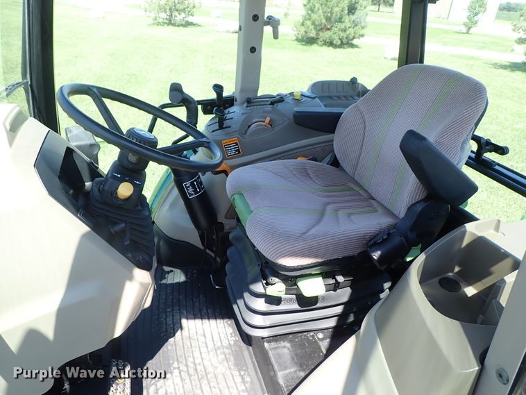 image for item DE0989 2014 John Deere 6105D MFWD tractor