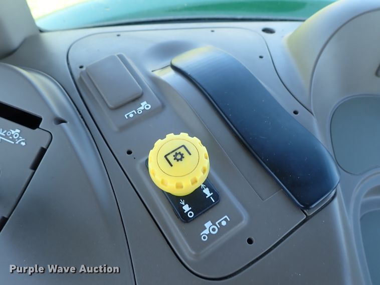 image for item DE0989 2014 John Deere 6105D MFWD tractor