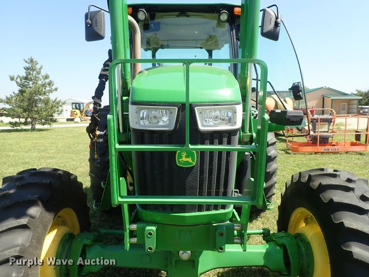 image for item DE0989 2014 John Deere 6105D MFWD tractor