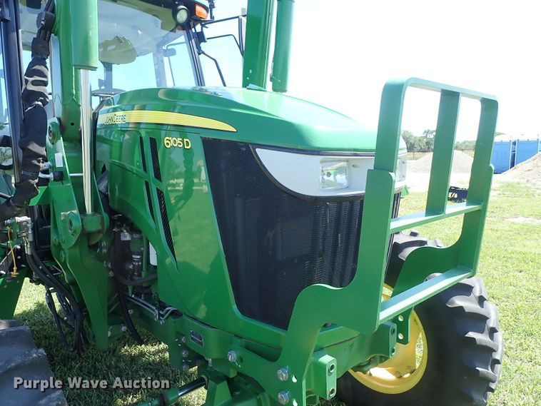image for item DE0989 2014 John Deere 6105D MFWD tractor