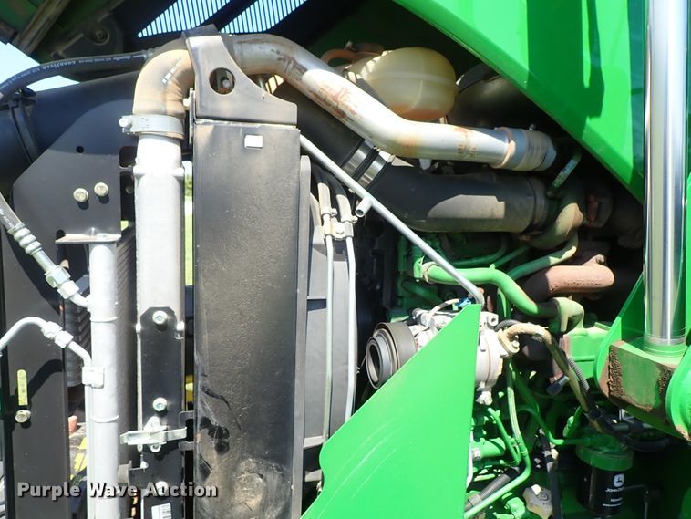 image for item DE0989 2014 John Deere 6105D MFWD tractor