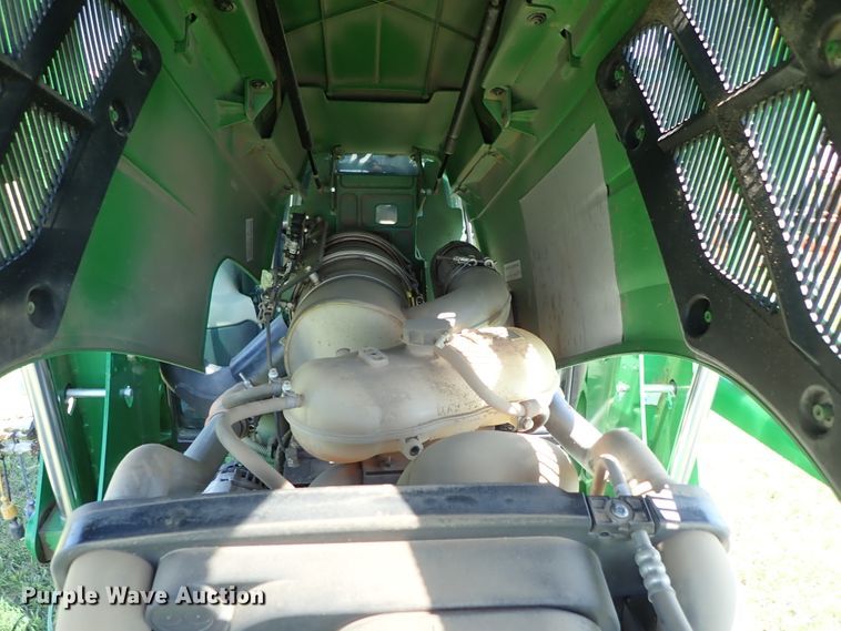 image for item DE0989 2014 John Deere 6105D MFWD tractor