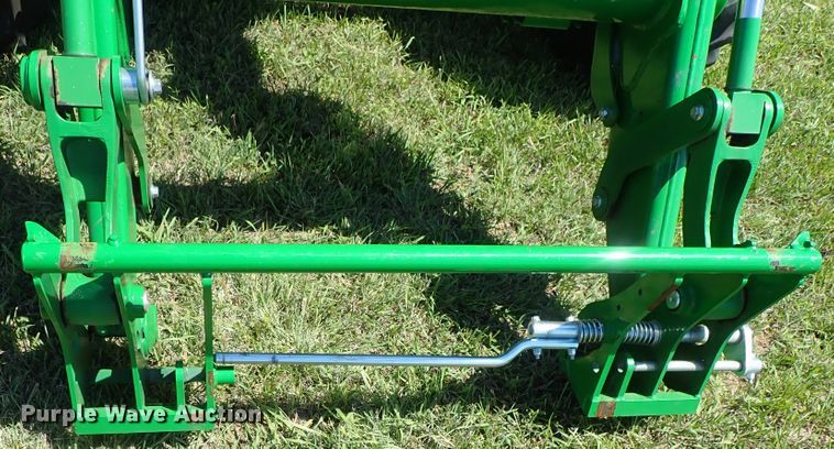 image for item DE0989 2014 John Deere 6105D MFWD tractor