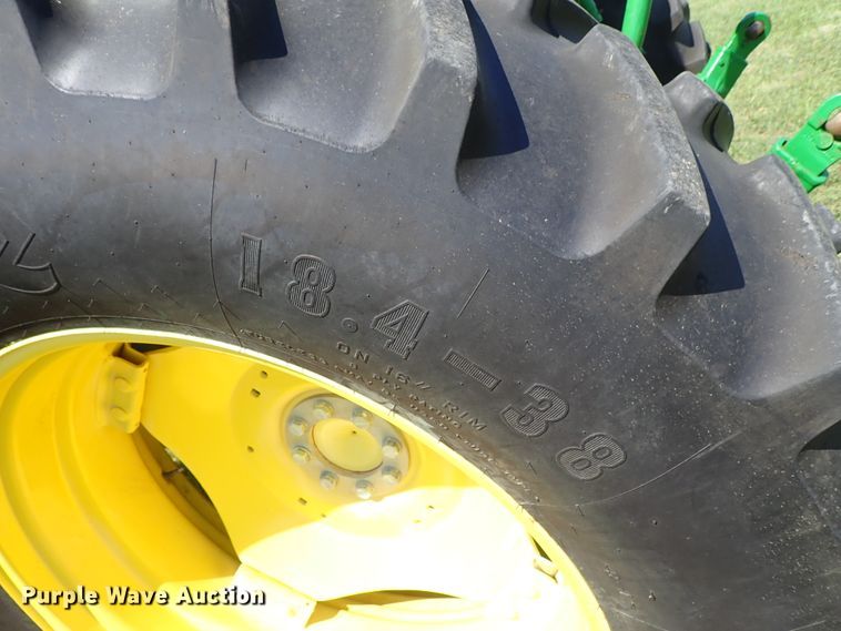 image for item DE0989 2014 John Deere 6105D MFWD tractor