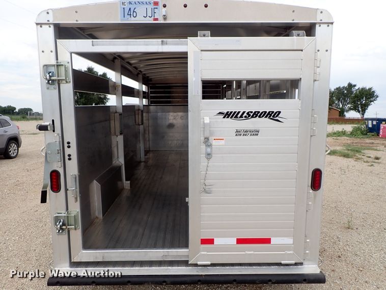 image for item DE1018 2016 Hillsboro Endura livestock trailer