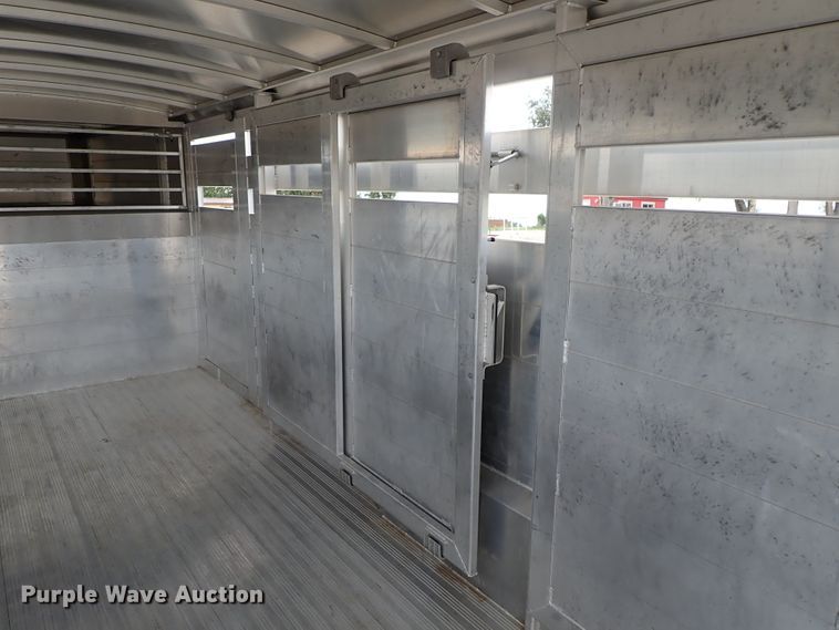 image for item DE1018 2016 Hillsboro Endura livestock trailer