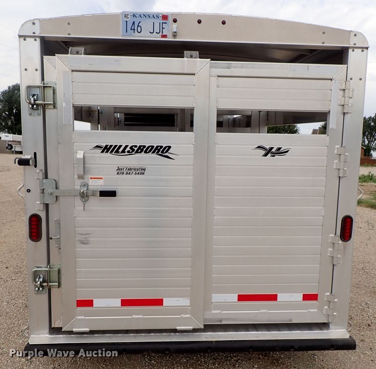 image for item DE1018 2016 Hillsboro Endura livestock trailer