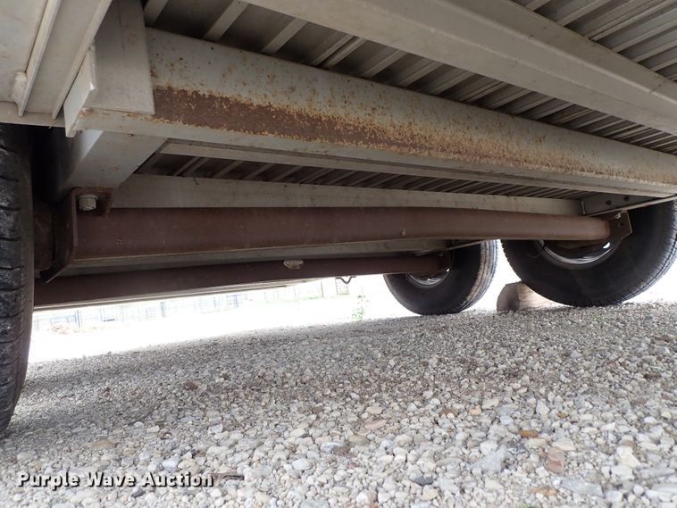 image for item DE1018 2016 Hillsboro Endura livestock trailer