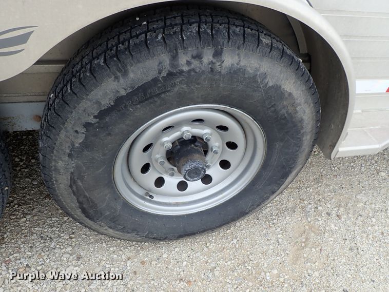 image for item DE1018 2016 Hillsboro Endura livestock trailer