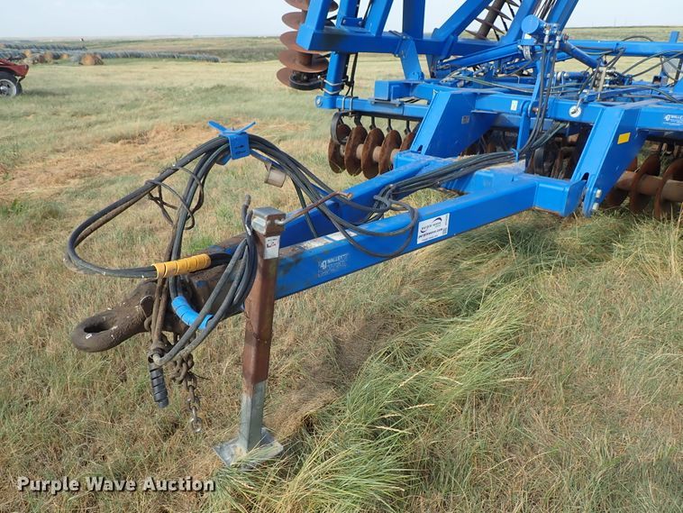 image for item DE5539 2010 Landoll 7431-33 vertical tillage