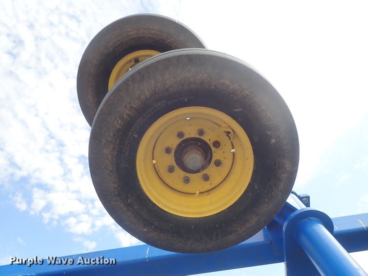 image for item DE5539 2010 Landoll 7431-33 vertical tillage