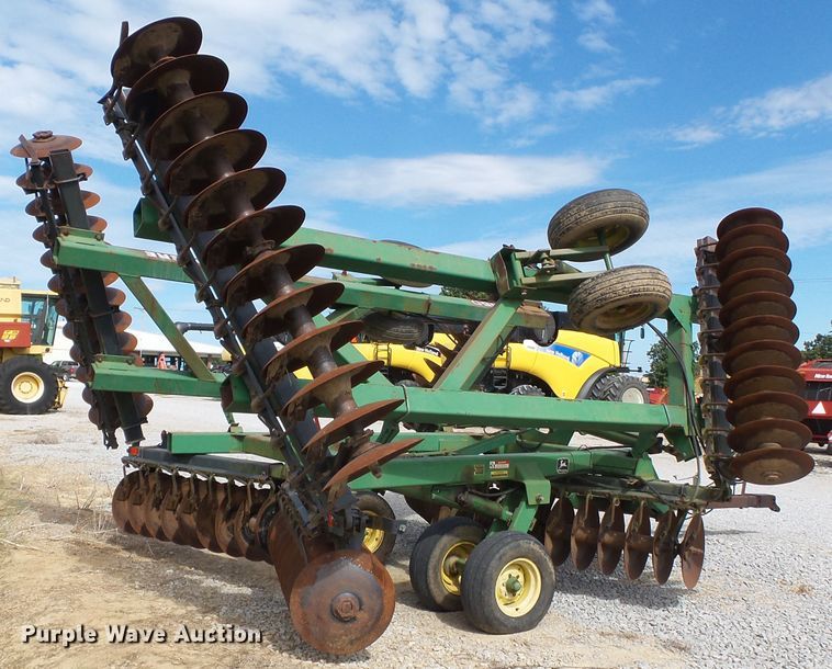 image for item DE7981 John Deere 650 tandem disk