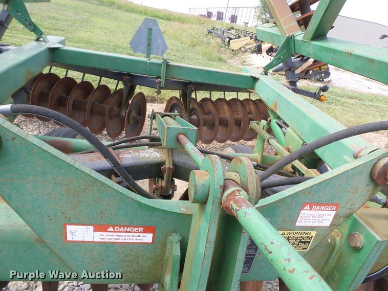 image for item DE7981 John Deere 650 tandem disk