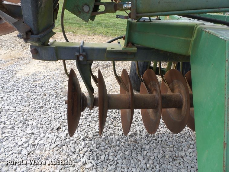 image for item DE7981 John Deere 650 tandem disk