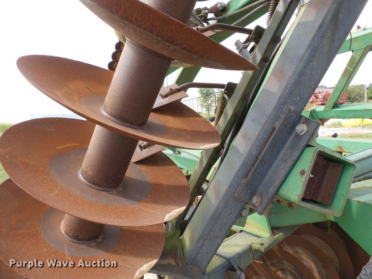 image for item DE7981 John Deere 650 tandem disk