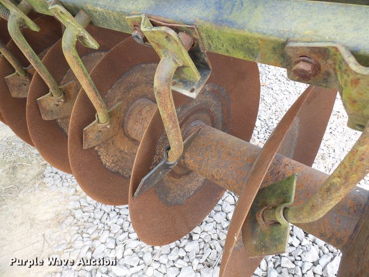 image for item DE7981 John Deere 650 tandem disk