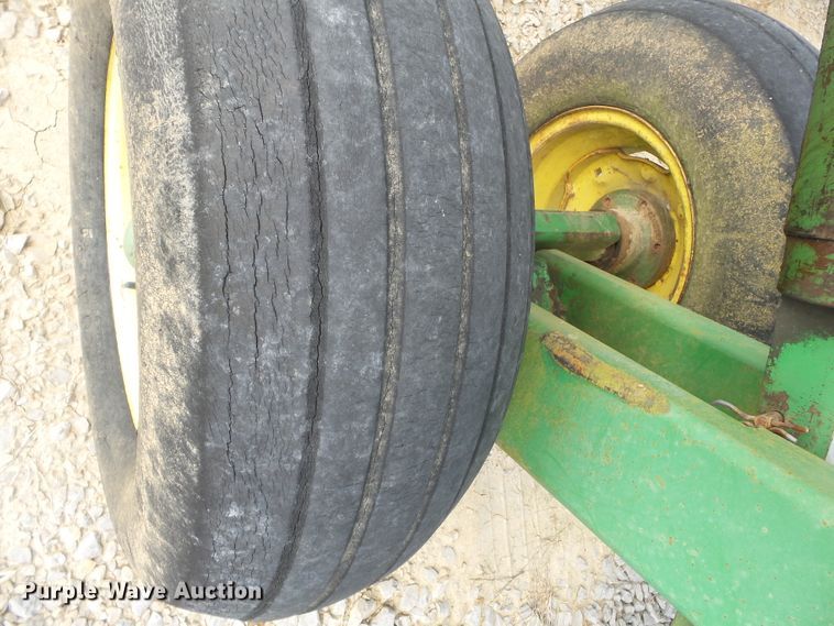 image for item DE7981 John Deere 650 tandem disk