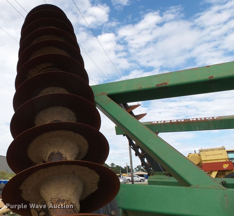 image for item DE7981 John Deere 650 tandem disk