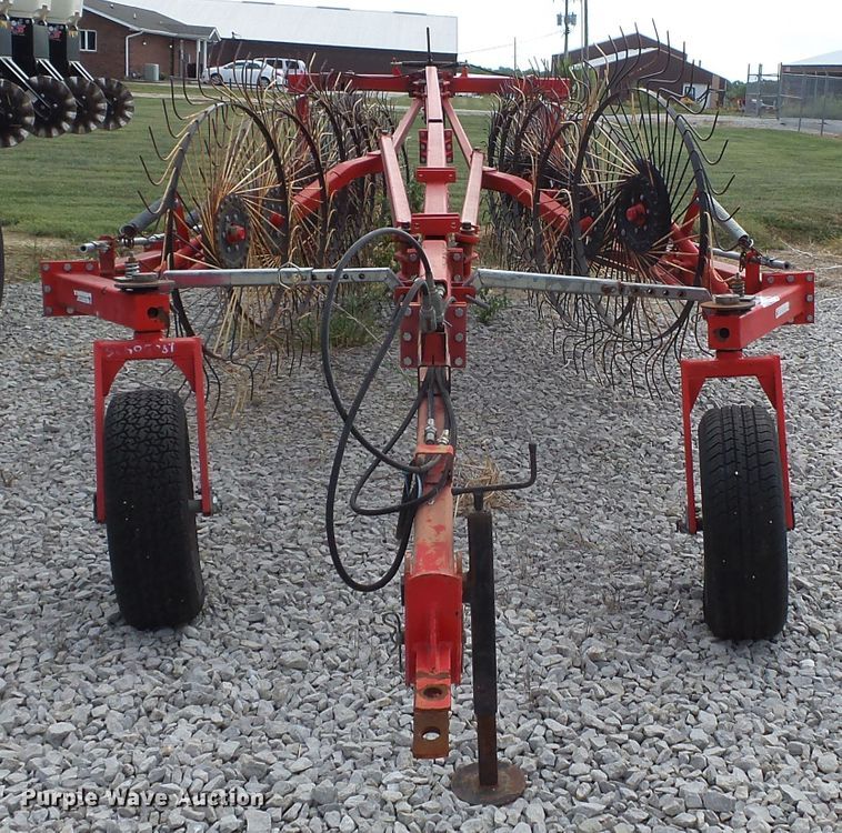 image for item DE7982 Enrossi 12+3 hay rake