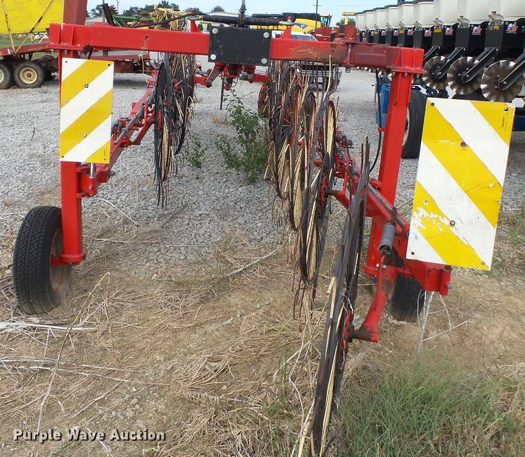 image for item DE7982 Enrossi 12+3 hay rake